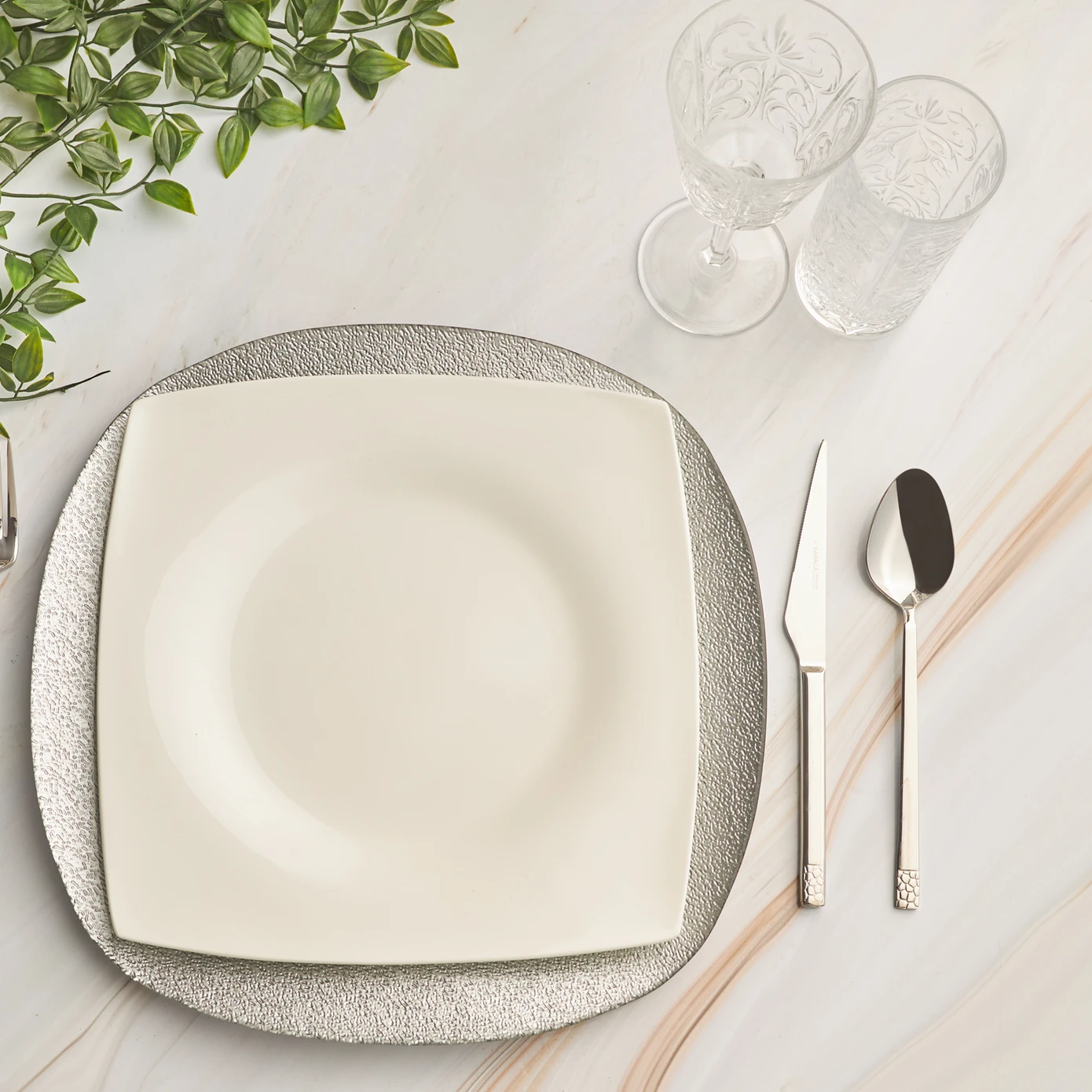 Διακοσμητική Πιατέλα Ασημί - 35 εκ.